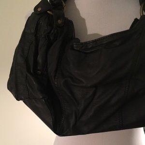 Black shoulder bag with braided handles ￼